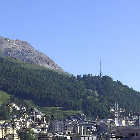 Direkt Am - Aussicht - Balkon - Tg-stellplatz Sankt Moritz