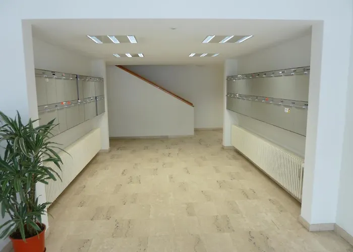 アパート Direkt Am - Aussicht - Balkon - Tg-stellplatz